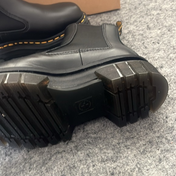 Dr marten Audrick Chelsea black boot - Picture 5 of 9